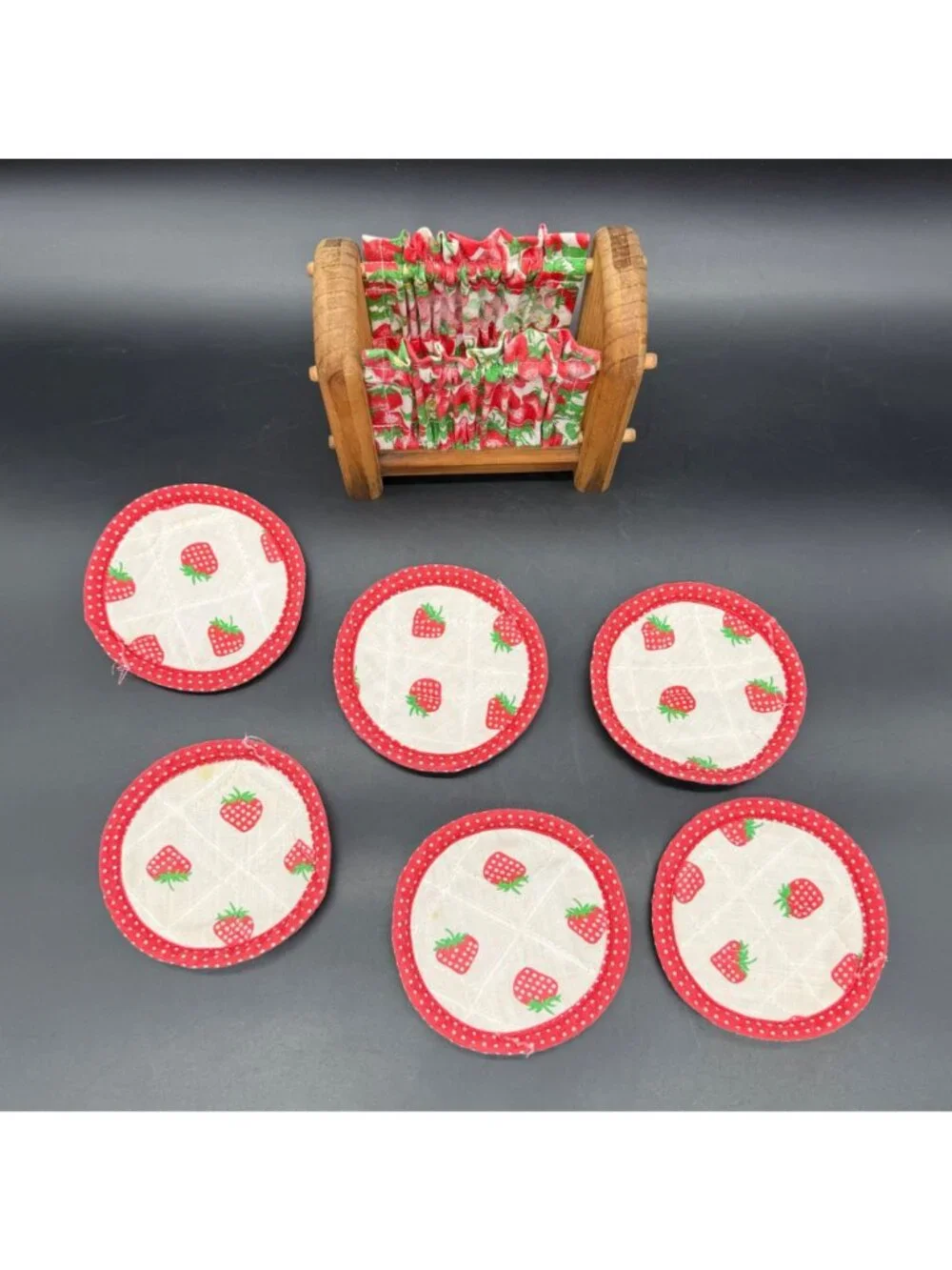 Quilted Strawberry Coasters Wood Holder Farmhouse Cottage Set Of 6 Polka Dots